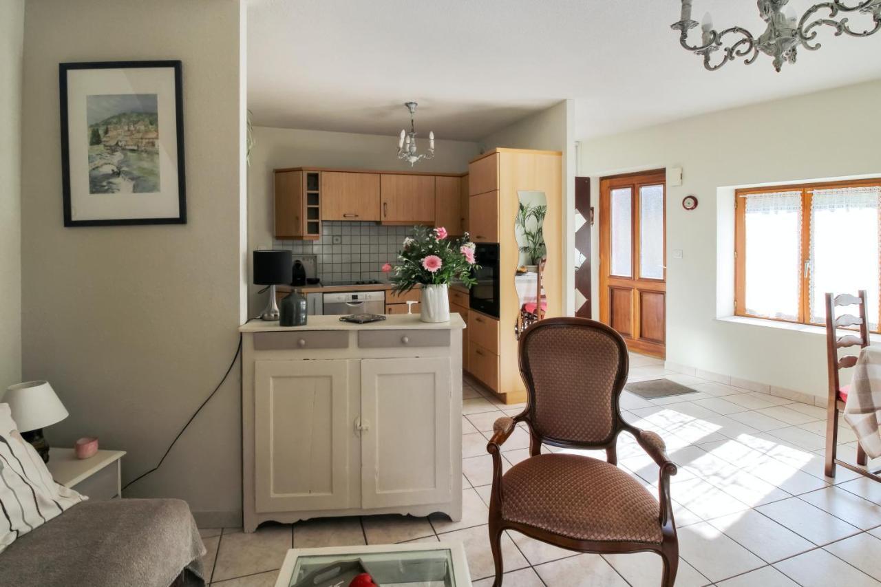 Maison Confortable Ornans + Jardin Екстер'єр фото